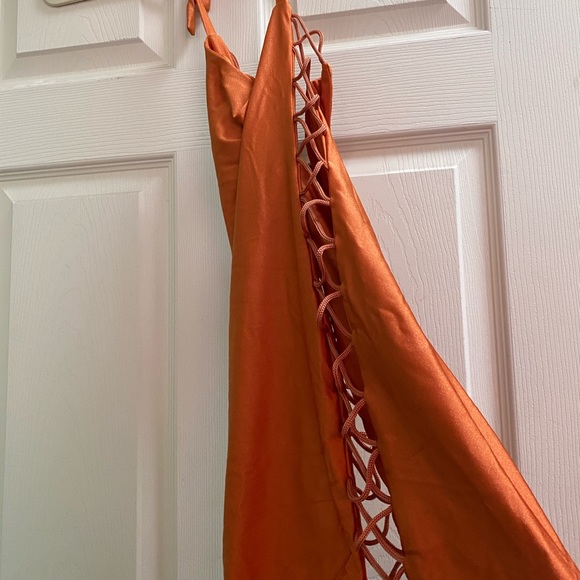 Lace Up Dress - Picture 3 of 3